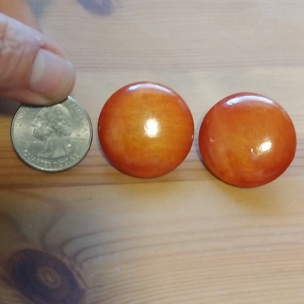 2 Pair of Vintage Retro 1980's Artisan Wood Handcrafted pierced earrings. - Picture 6 of 7